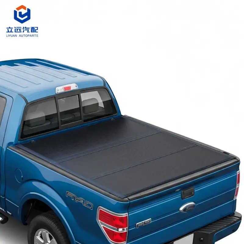 Nízkoprofilový pevný Tri-Fold kryt na tonneau pro Ford